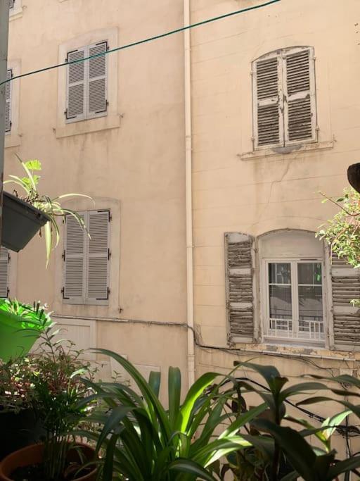 Petit Boucan 47m2 Dans Le Coeur Du Panier Apartment Marseille